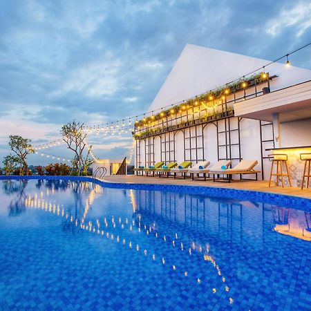 Rv Hotel Gianyar Ubud  Exterior photo